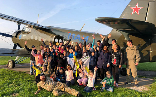 At the MAI aviation base kids got acquainted with aviation professions